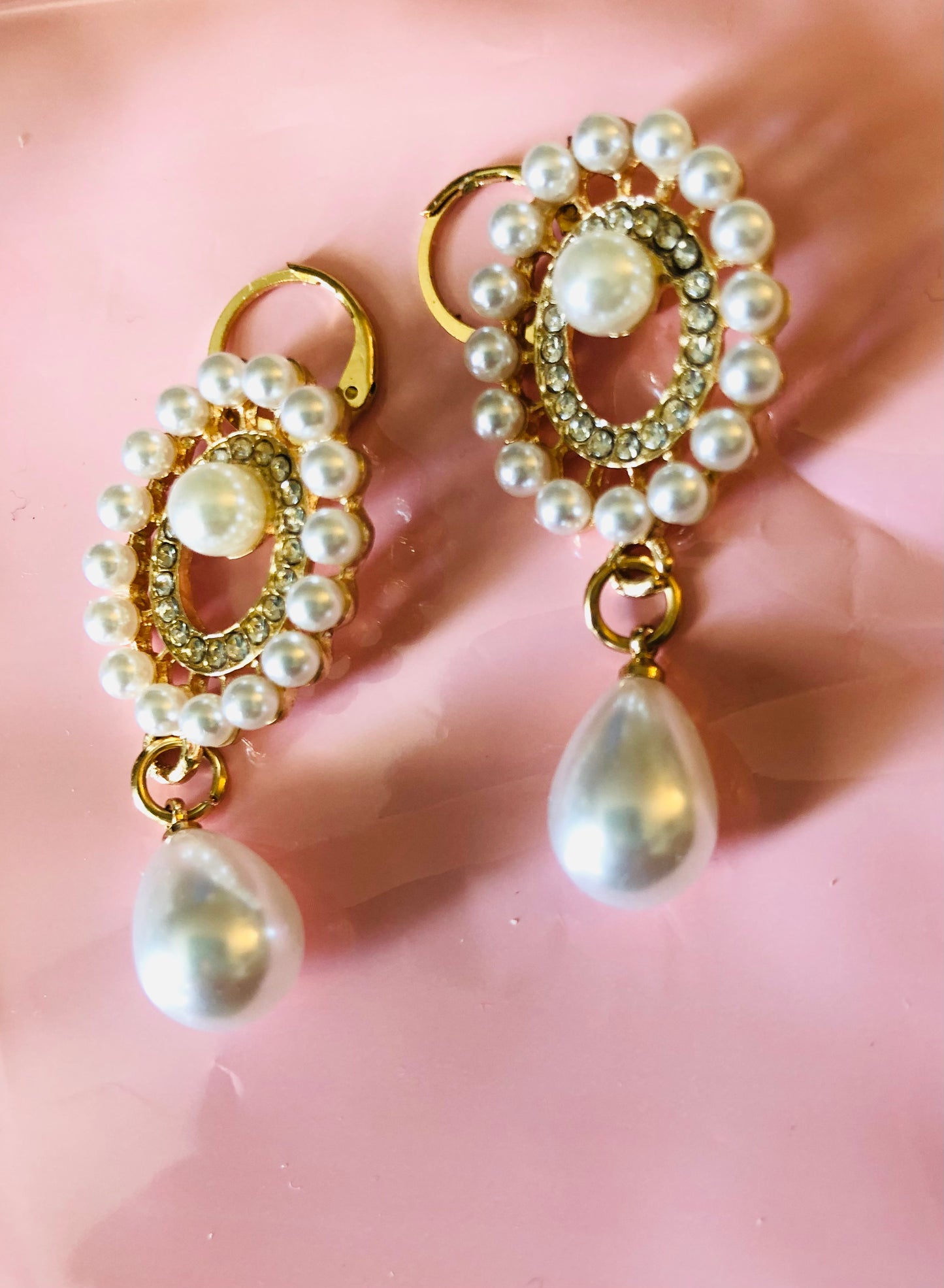 Elegant Pearl Drop Earring