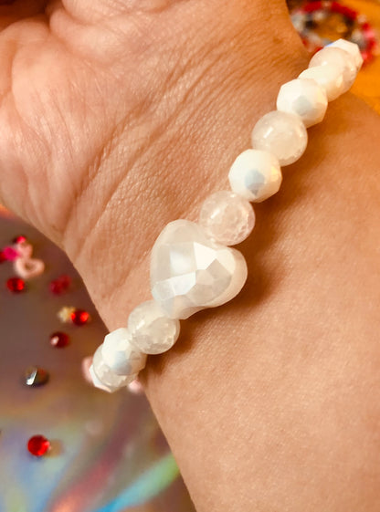 Heart in White Bracelet